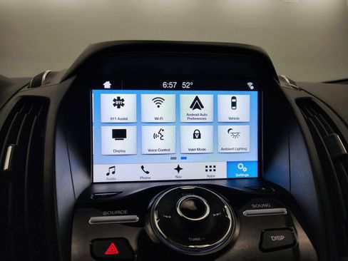 Used 2017 Ford Escape Titanium FWD image 5