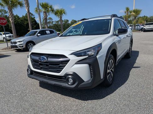 Certified 2025 Subaru Outback Premium AWD/4WD image 8