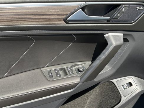 Used 2023 Volkswagen Tiguan SEL R-Line AWD/4WD image 11