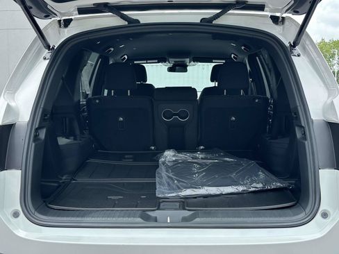 New 2026 Honda Pilot Sport image 8