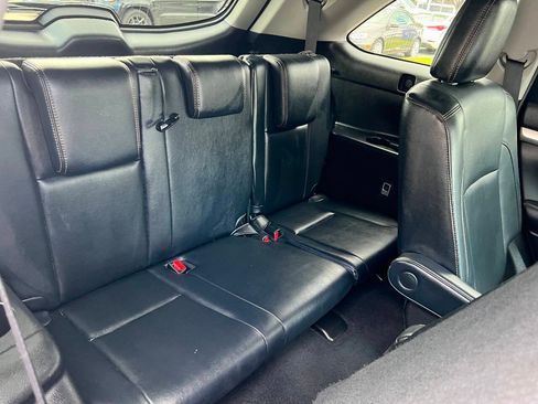 Used 2017 Toyota Highlander XLE w/ Carpet Mat Package AWD/4WD image 27