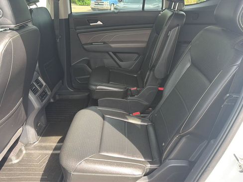 Used 2023 Volkswagen Atlas SE AWD/4WD image 28
