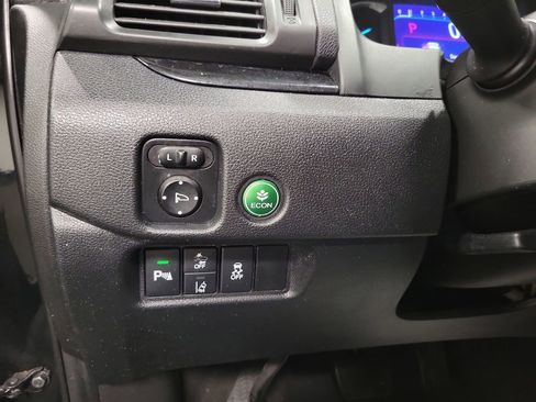 Used 2021 Honda Pilot Touring image 18