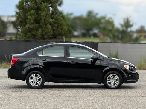 Used 2016 Chevrolet Sonic LT FWD image 7