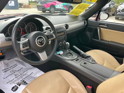 Used 2011 MAZDA MX-5 Miata Grand Touring w/ Premium Pkg RWD image 22