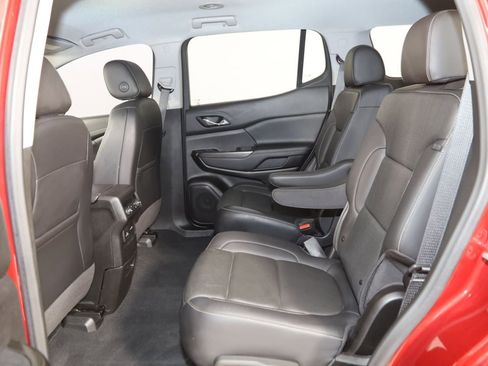 Used 2023 GMC Acadia SLT w/ Elevation Edition image 52