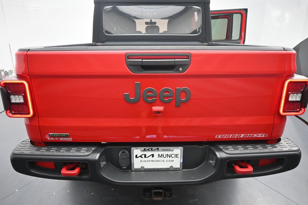 Used 2022 Jeep Gladiator Rubicon w/ LED Lighting Group AWD/4WD image 9