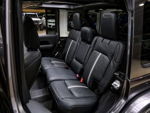 Used 2025 Jeep Wrangler Unlimited Rubicon 392 image 89