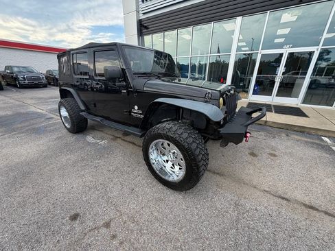 Used 2016 Jeep Wrangler Unlimited Sport AWD/4WD image 2