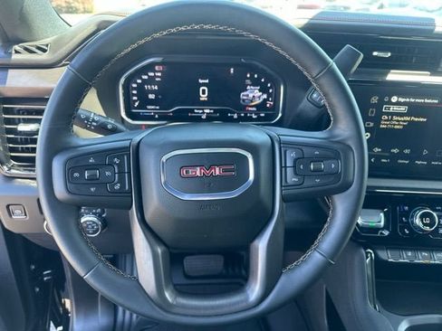 Used 2025 GMC Sierra 2500 AT4 AWD/4WD image 22