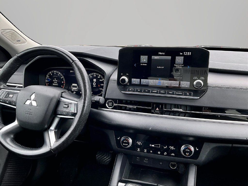 Used 2024 Mitsubishi Outlander SE FWD image 7