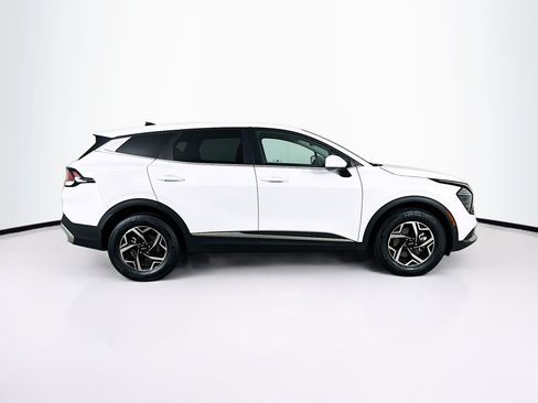 Used 2025 Kia Sportage LX AWD/4WD image 10