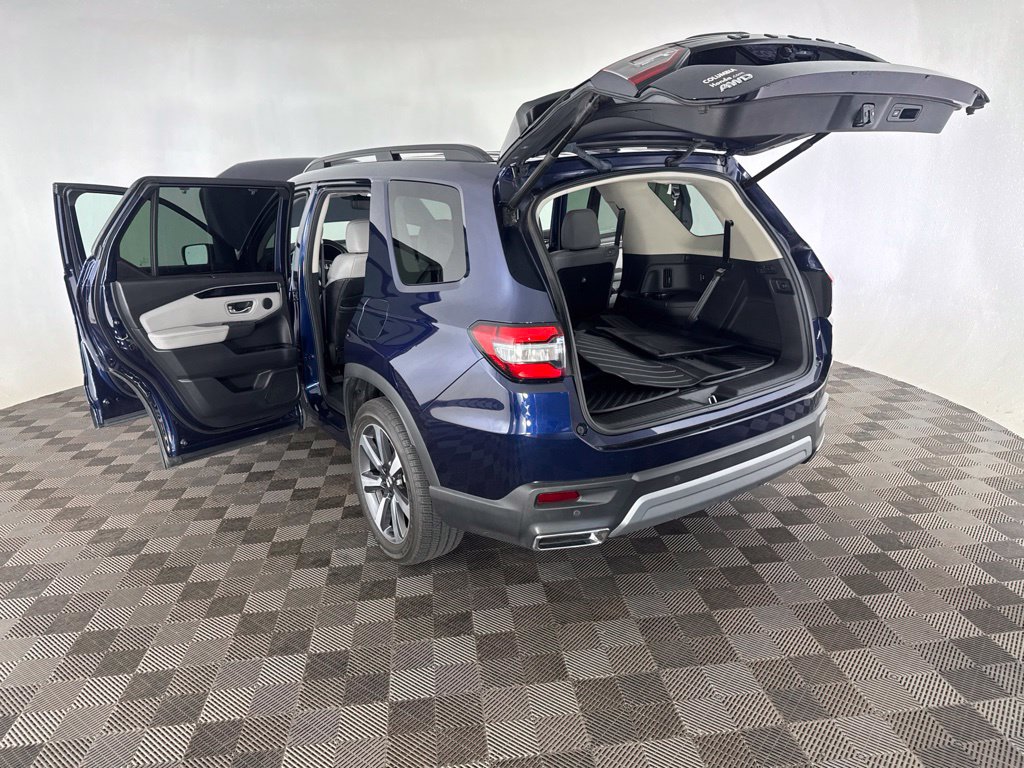 Used 2025 Honda Pilot Touring image 26