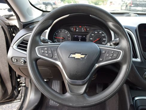 Used 2023 Chevrolet Malibu LT FWD image 6