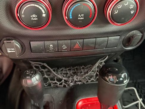 Used 2016 Jeep Wrangler Unlimited Sport AWD/4WD image 16
