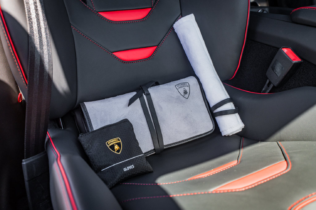 Used 2024 Lamborghini Huracan EVO AWD/4WD image 33