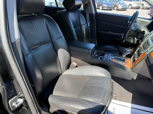 Used 2008 Cadillac STS w/ Preferred Equipment Group image 33