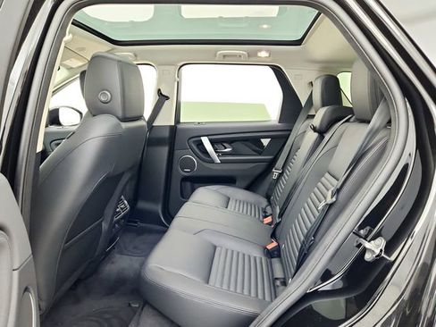 Used 2025 Land Rover Discovery Sport S image 28