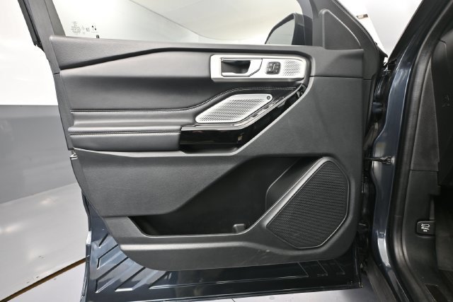 Used 2022 Ford Explorer ST w/ ST Street Pack AWD/4WD image 14