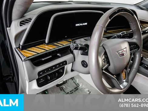 Used 2023 Cadillac Escalade Sport Platinum AWD/4WD image 37