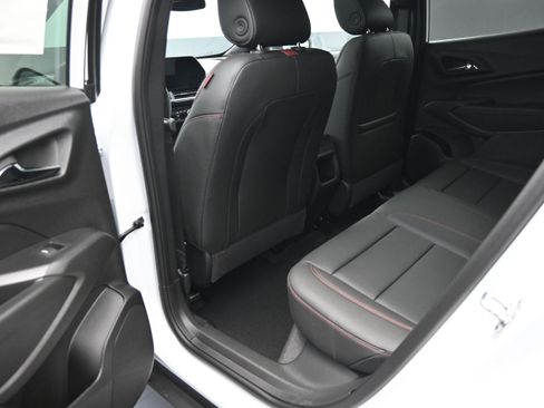 New 2026 Chevrolet Trax RS w/ Sunroof Package FWD image 25