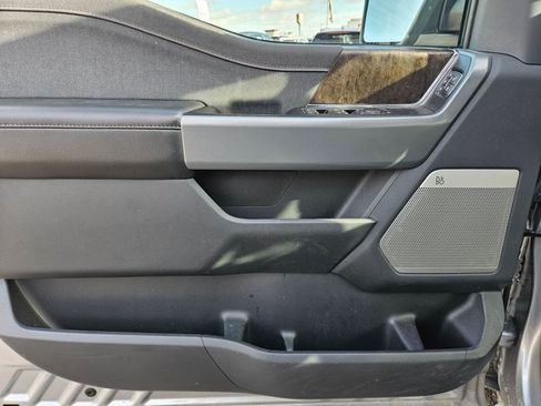Used 2022 Ford F150 Lightning Lariat AWD/4WD image 6