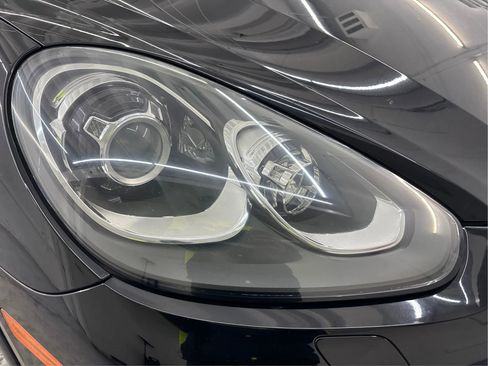 Used 2018 Porsche Cayenne image 34