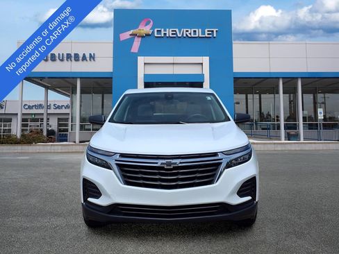 Used 2024 Chevrolet Equinox LS w/ LS Convenience Package FWD image 2