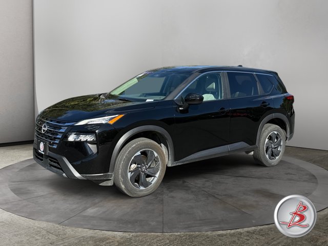 Used 2025 Nissan Rogue SV AWD/4WD image 3
