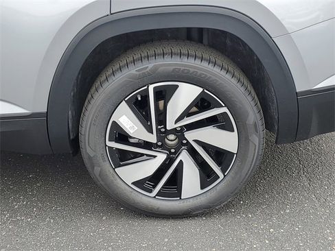 New 2026 Volkswagen Atlas SE image 5