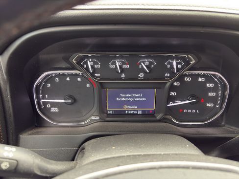 Certified 2021 GMC Sierra 1500 AT4 image 8