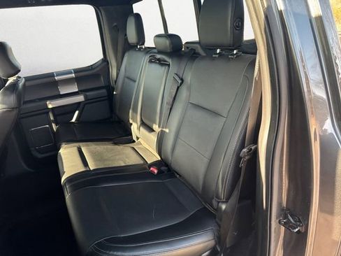 Used 2015 Ford F150 Lariat image 13