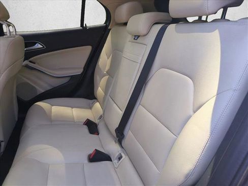 Used 2015 Mercedes-Benz GLA 250 image 22