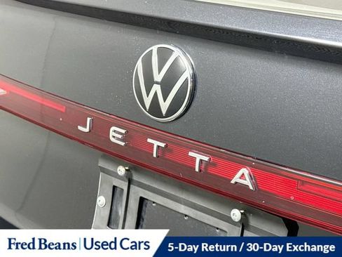 Used 2025 Volkswagen Jetta Sport FWD image 41