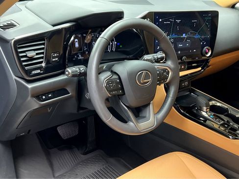 Certified 2025 Lexus NX 350 AWD w/ Accessory Package (2T) image 39