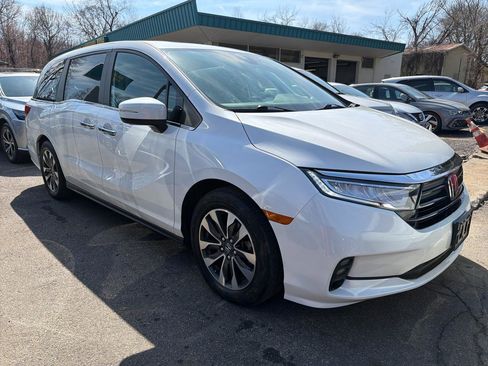 Used 2023 Honda Odyssey EX-L image 3