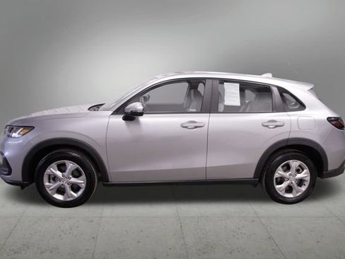 Certified 2024 Honda HR-V LX image 3