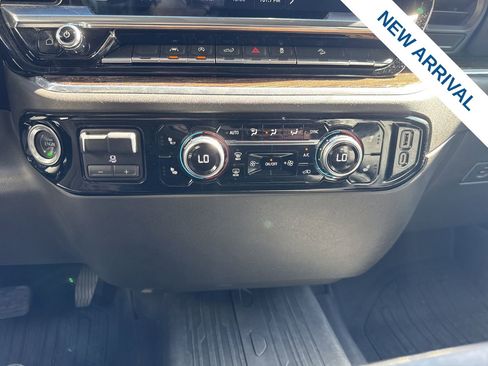 Used 2023 GMC Sierra 1500 SLE image 25