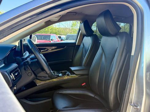Certified 2023 Lincoln Nautilus AWD w/ Premium Package image 15