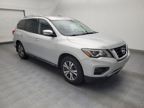 Used 2018 Nissan Pathfinder S FWD image 11