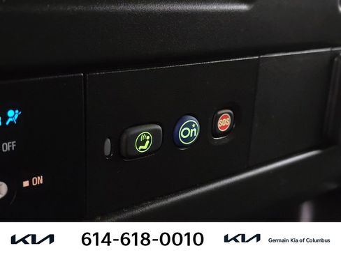 Used 2022 GMC Savana 2500 w/ Driver Convenience Package image 31