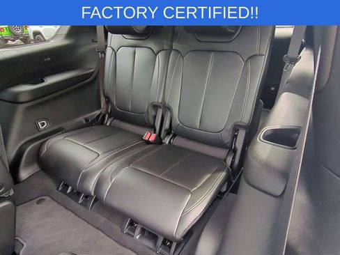 Certified 2025 Jeep Grand Cherokee L Limited w/ Black Appearance Package image 32