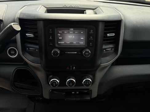 Used 2024 RAM 3500 Tradesman w/ Chrome Appearance Group image 20