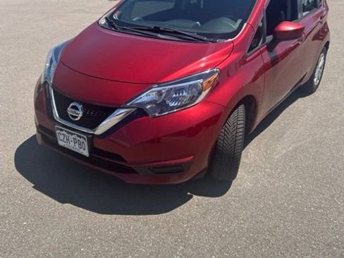 Used 2017 Nissan Versa Note SV FWD image 1