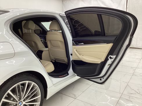 Used 2017 BMW 530i RWD image 23