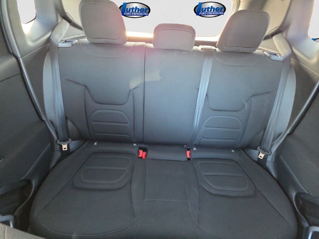 Used 2018 Jeep Renegade Latitude AWD/4WD image 27