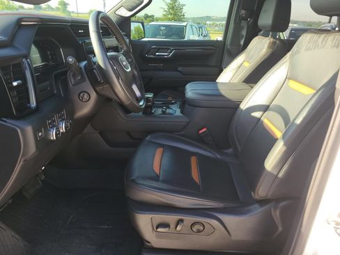 Used 2024 GMC Sierra 1500 AT4 w/ AT4 Premium Package AWD/4WD image 17