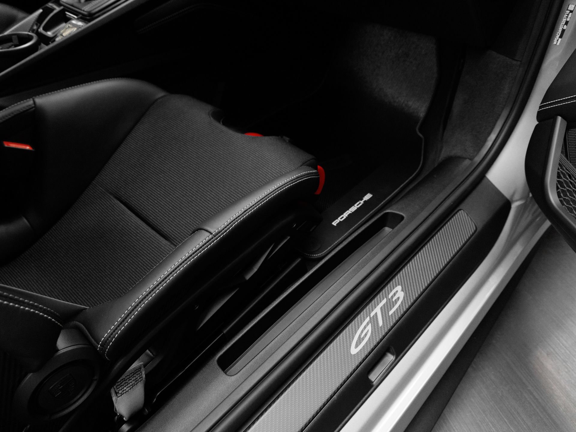 Certified 2026 Porsche 911 GT3 RWD image 39