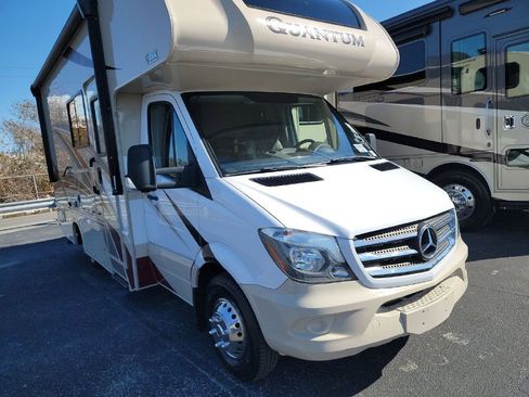 Used 2018 Mercedes-Benz Sprinter 3500 image 3