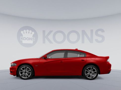 Used 2015 Dodge Charger R/T w/ Plus Group RWD image 2